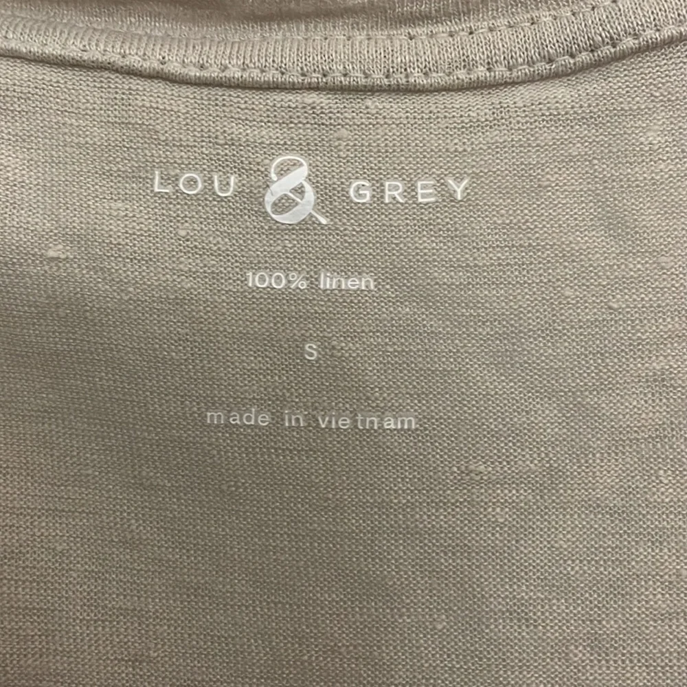 Gap camo shorts with matching top - Picture 4 of 6